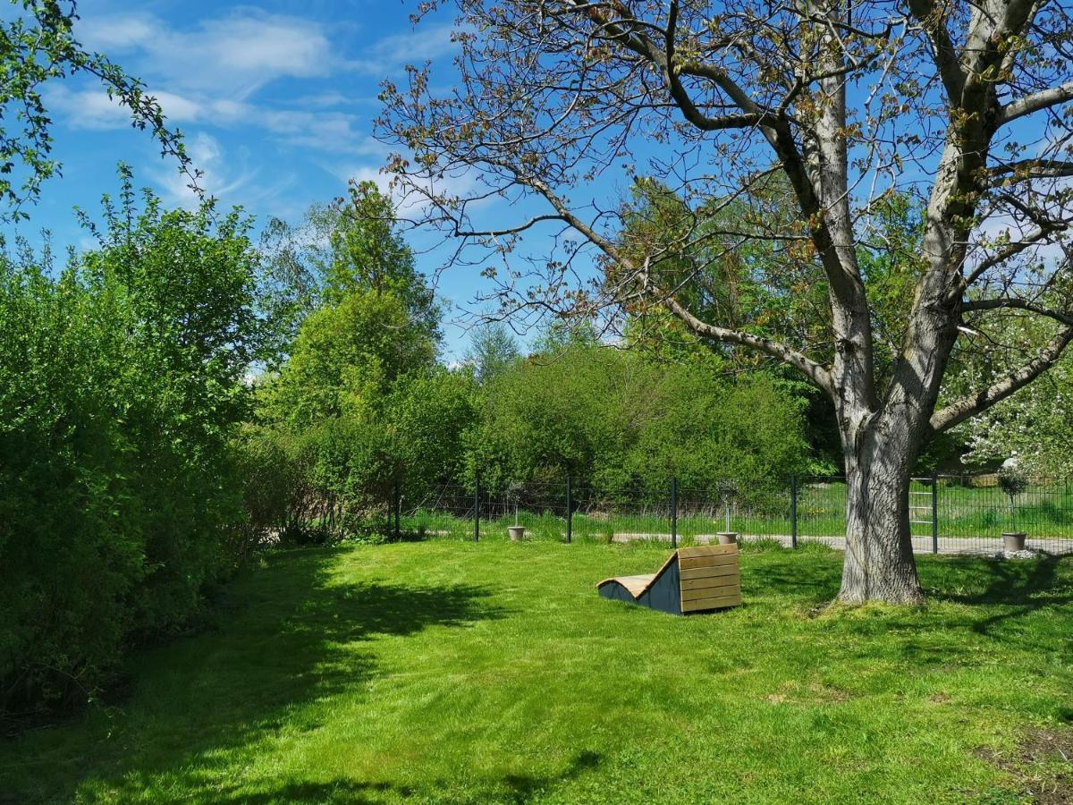 Moderne Ferienwohnungen Mit Designbad Petting Buitenkant foto