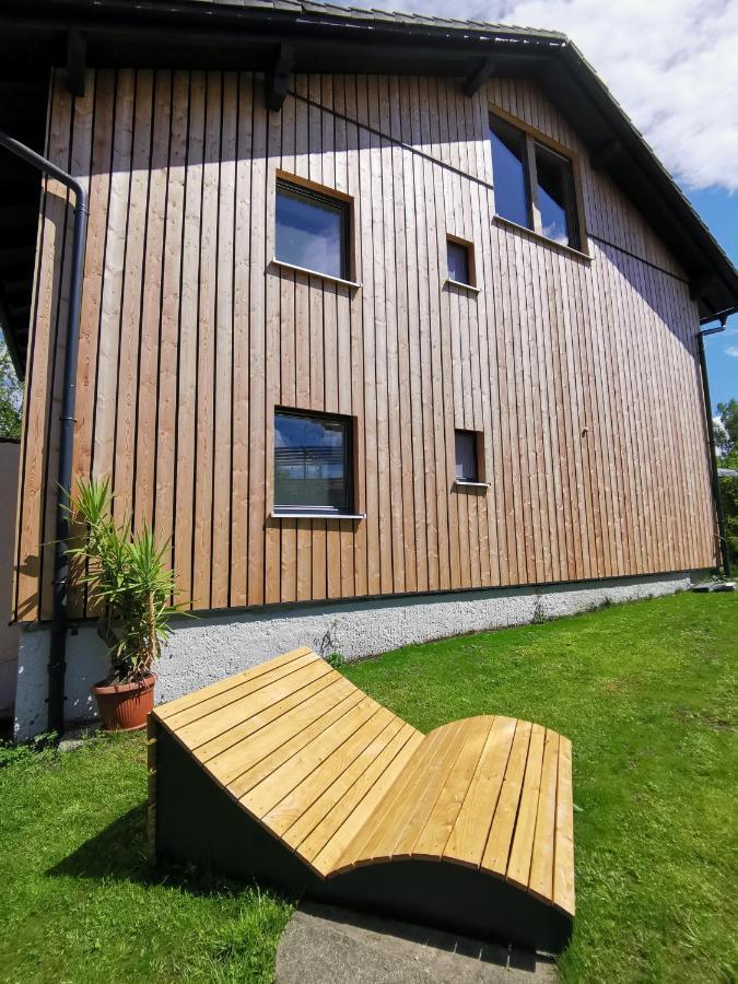 Moderne Ferienwohnungen Mit Designbad Petting Buitenkant foto