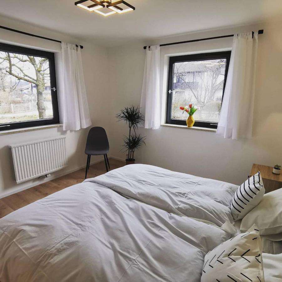 Moderne Ferienwohnungen Mit Designbad Petting Buitenkant foto