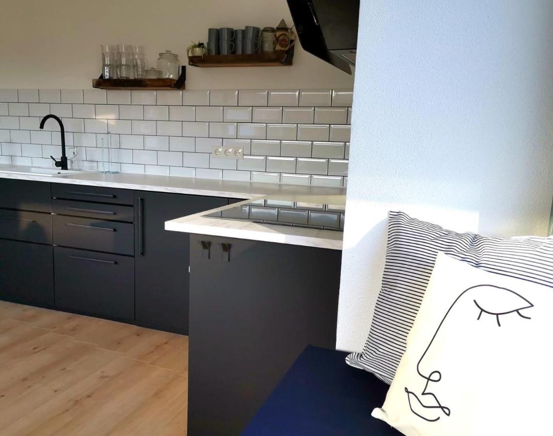Moderne Ferienwohnungen Mit Designbad Petting Buitenkant foto
